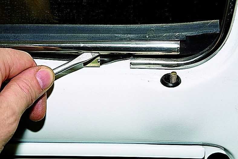 Замена дверных стекол тойота лэнд крузер 100 с 1997 г.в.
