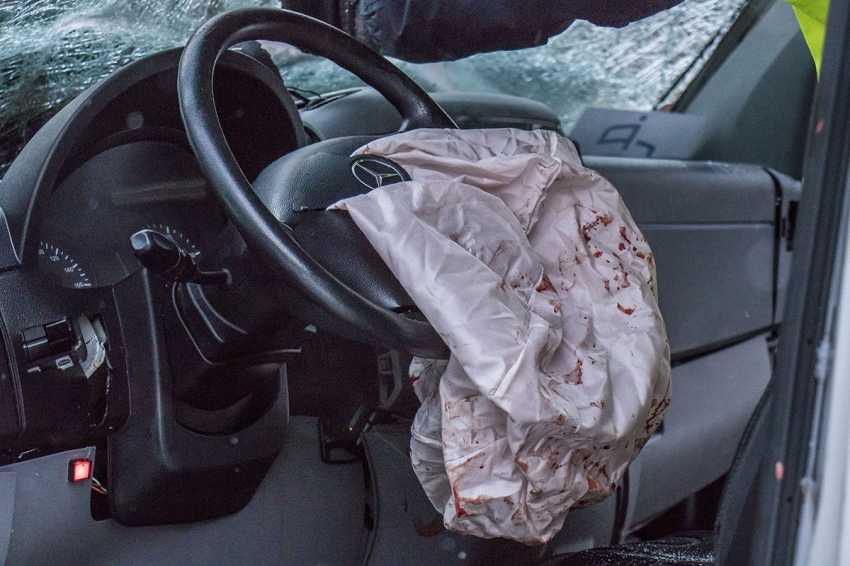 Подушка безопасности авария